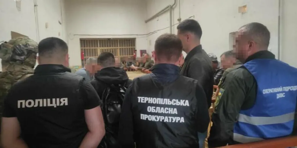 На Тернопільщині викрили канал постачання наркотиків у колонію через продукти харчування