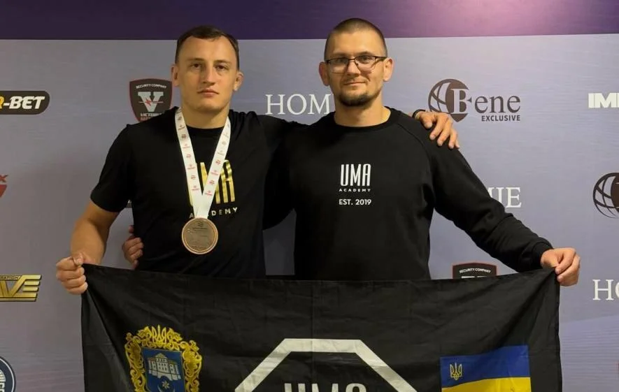 Тернополянин Богдан Волошин здобув бронзу на світовому чемпіонаті з ММА