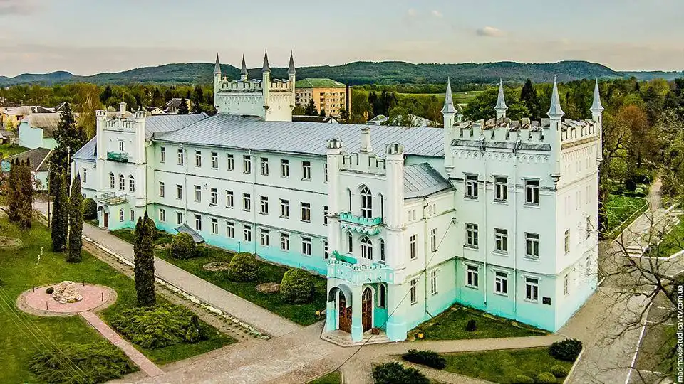Білокриницький палац: архітектурна перлина Тернопільщини, що зберегла шляхетний дух Білокриницький палац: архітектурна перлина Тернопільщини, що зберегла шляхетний дух