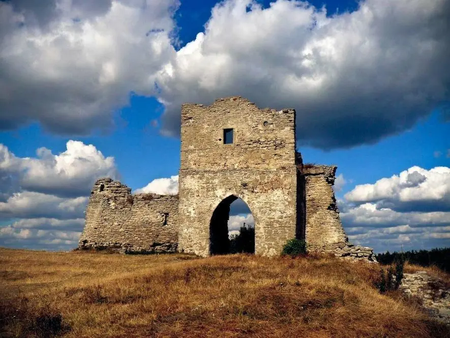 Чому варто відвідати Кременецький замок восени