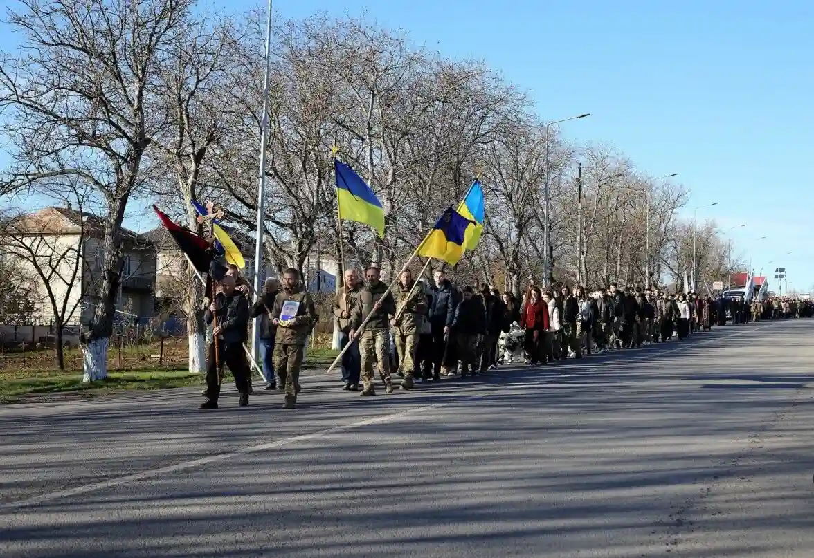 На Тернопільщині відбулося прощання з Героєм України Володимиром Сотником