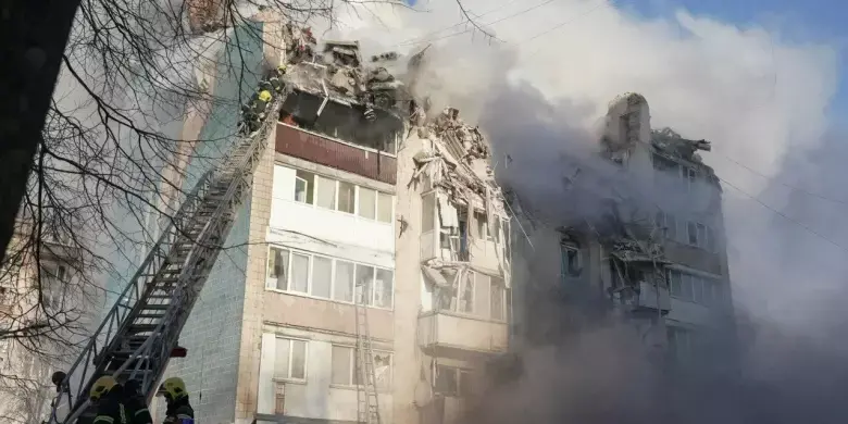Понад дві сотні звернень про зниклих після удару по Тернополю: рятувальники продовжують роботи