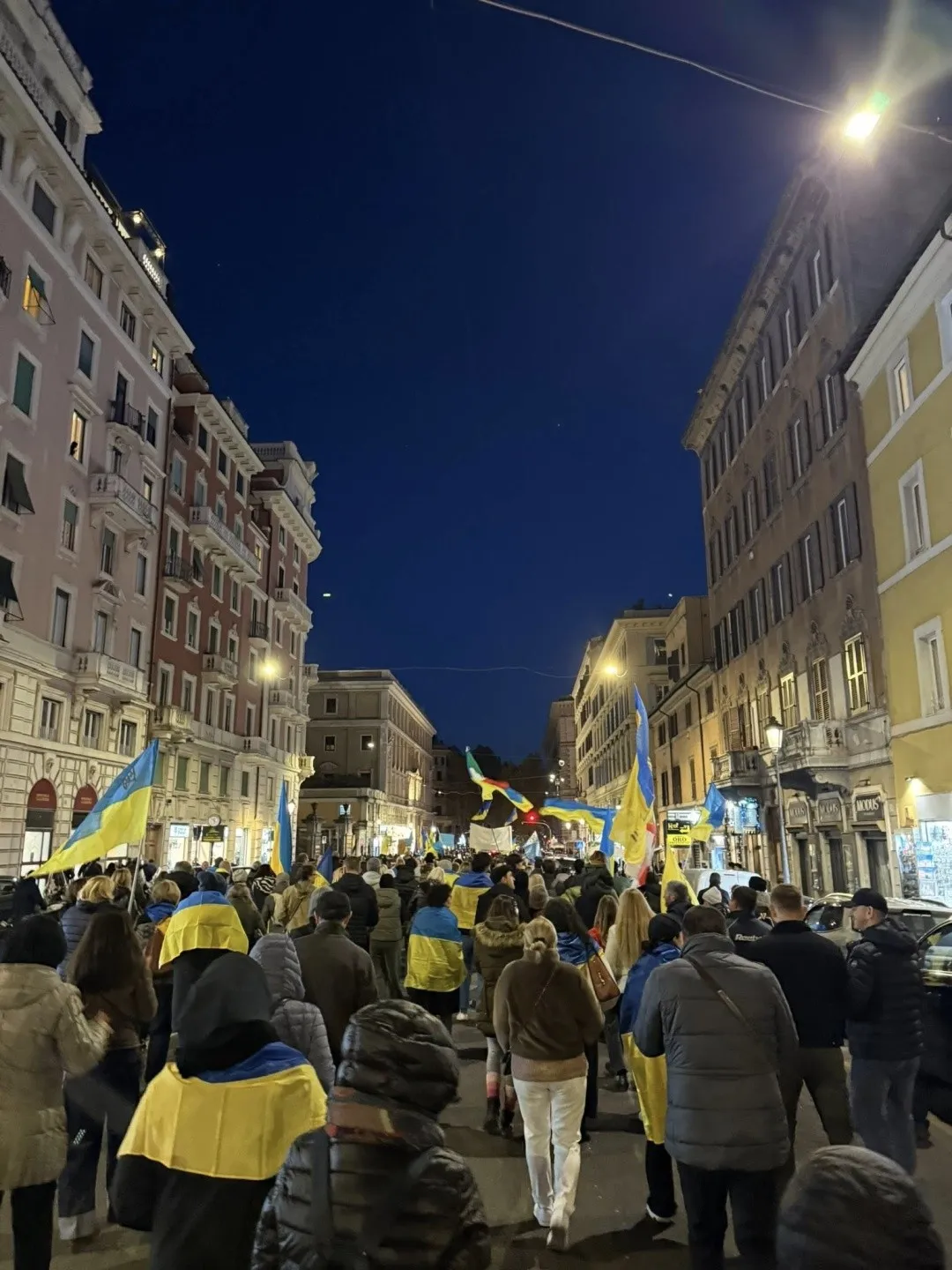 У Римі пройшла акція пам’яті жертв Голодоморів та солідарності з Україною У Римі пройшла акція пам’яті жертв Голодоморів та солідарності з Україною