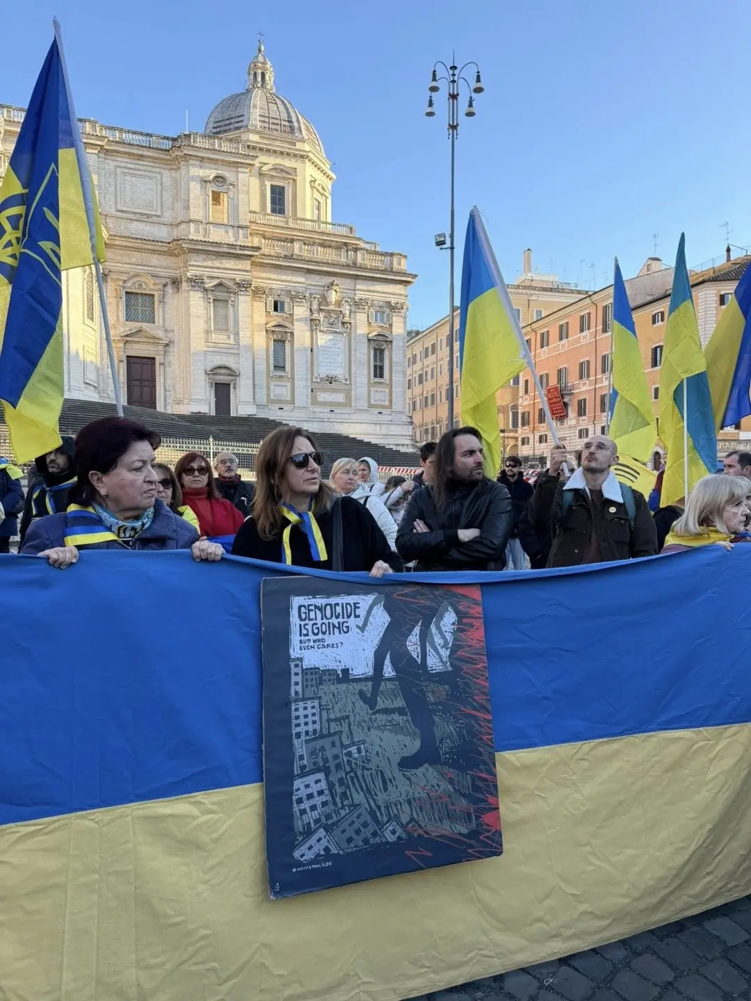 У Римі пройшла акція пам’яті жертв Голодоморів та солідарності з Україною У Римі пройшла акція пам’яті жертв Голодоморів та солідарності з Україною