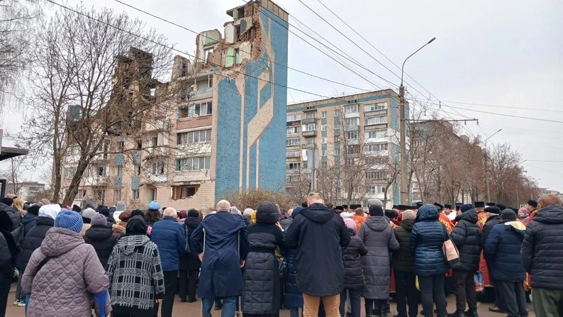 У Тернополі відправили панахиди за загиблими внаслідок ракетної атаки РФ У Тернополі відправили панахиди за загиблими внаслідок ракетної атаки РФ