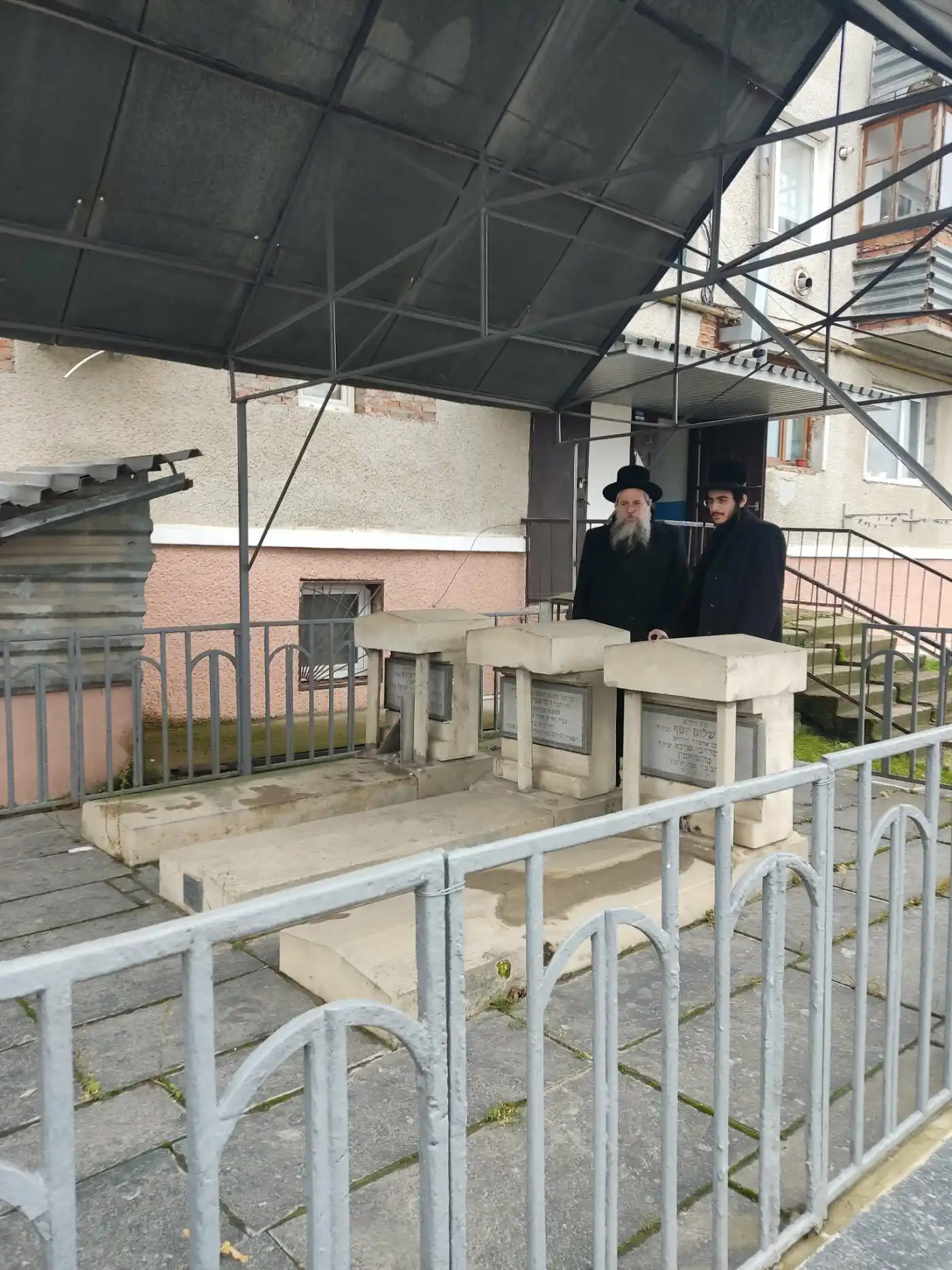 Повернення пам’яті через століття: нащадки рабинів Фрідманів хочуть відтворити синагогу