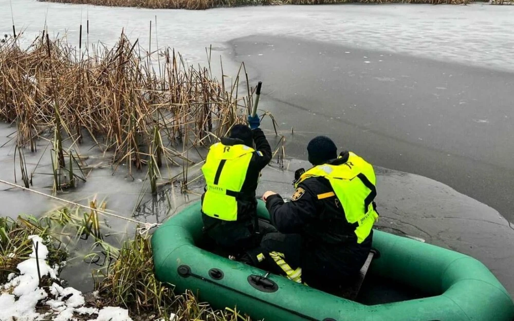Тіло чоловіка виявили у ставку на Кременеччині: обставини смерті встановлюють