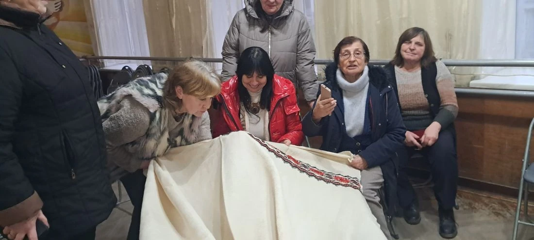 Ювілей вишиванки у Бережанах розпочали з великої спільної роботи