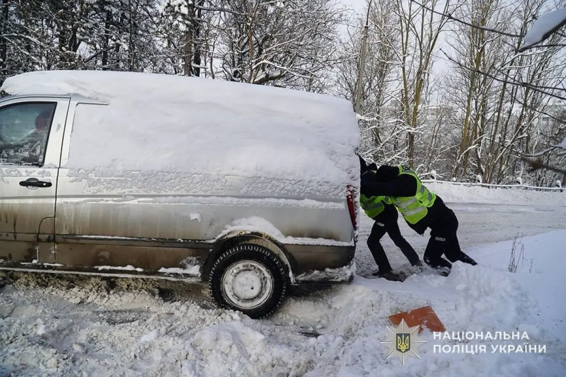 Сніг проти доріг – як Тернопільщина пережила добу негоди