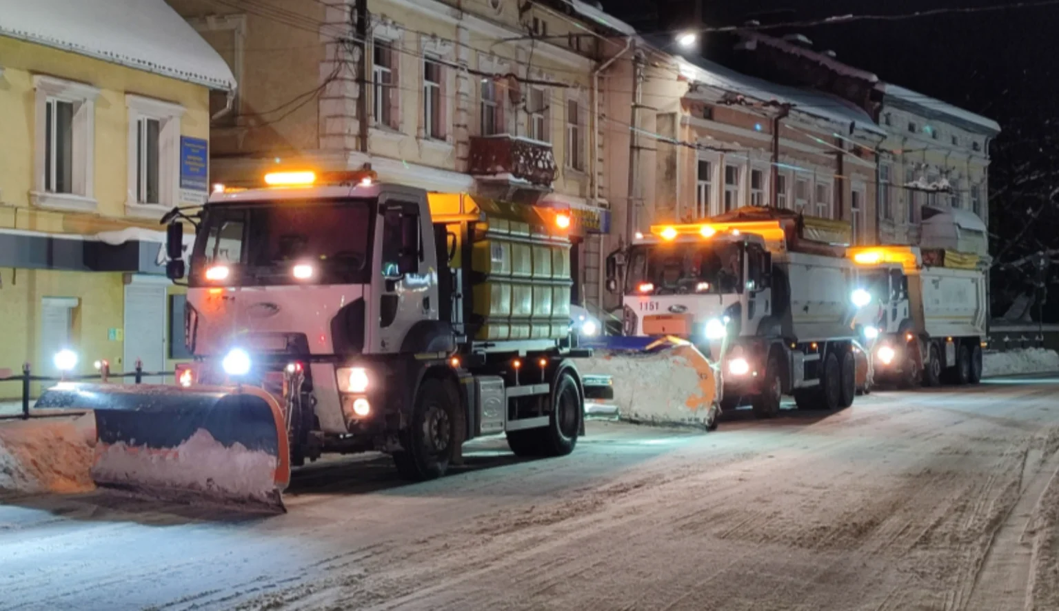 Тернопіль готується до нічного прибирання снігу: вулиці будуть звільнені