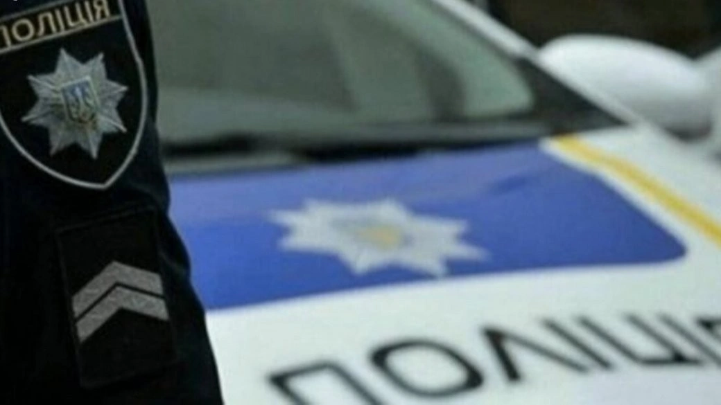 Немовля у сумці: нічна знахідка в тернопільському під’їзді