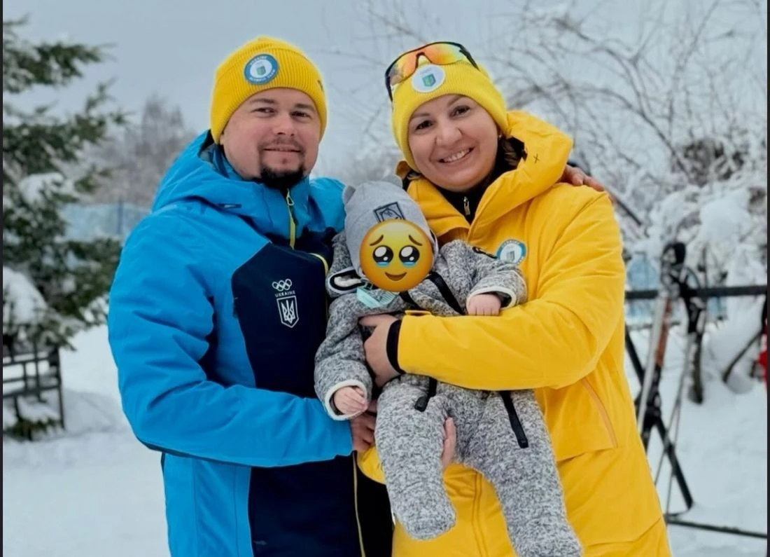 Олена Підгрушна вперше показала чоловіка та новонародженого сина