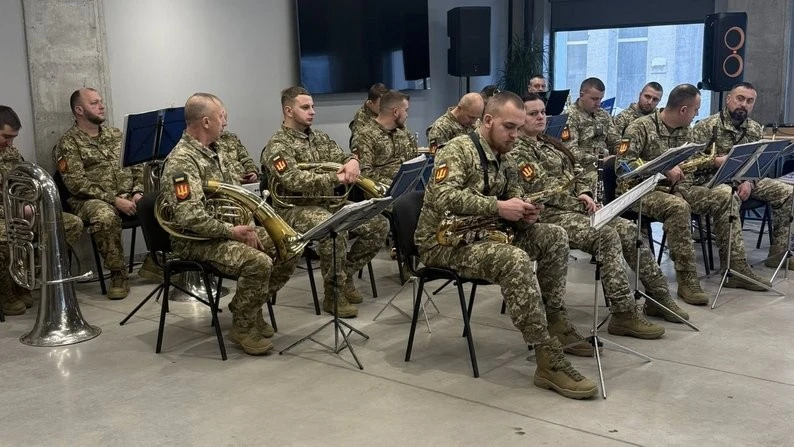 Різдво з артилерією: у Тернополі на ударні дрони для ЗСУ зібрали 175 тисяч гривень
