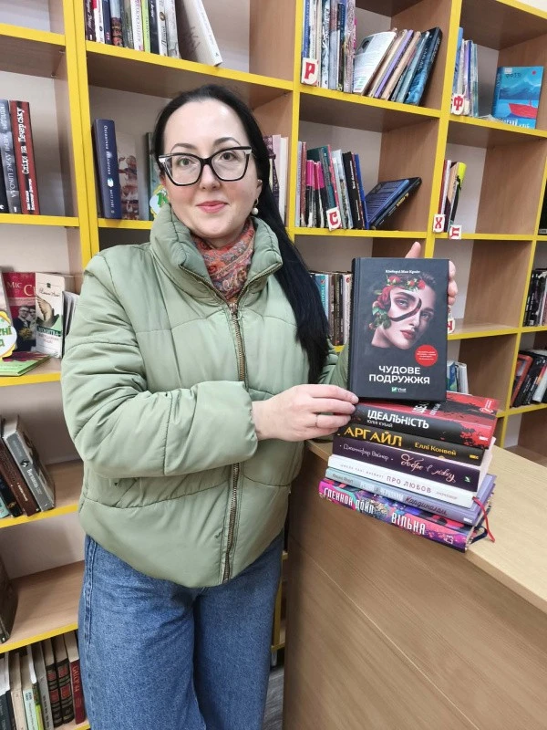 Книжковий десант у Тернополі: бібліотеки міста отримали сотні нових видань