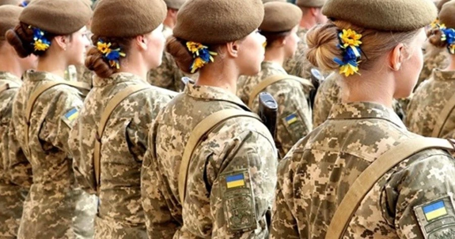 Жінка та військо у 2026 році: розвіюємо міфи про примусову мобілізацію