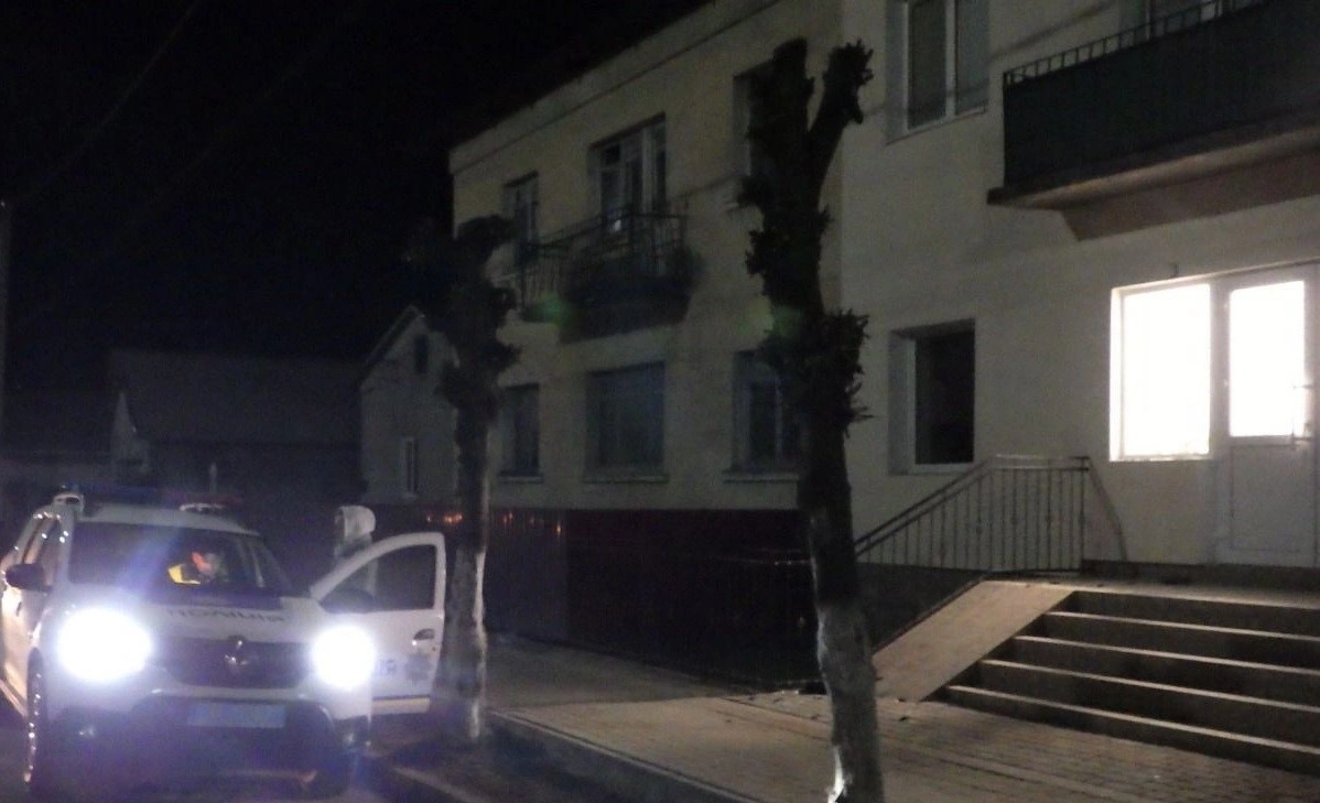 Жіноче пальто та викрадений велосипед: на Тернопільщині затримали серійного крадія ювелірних виробів
