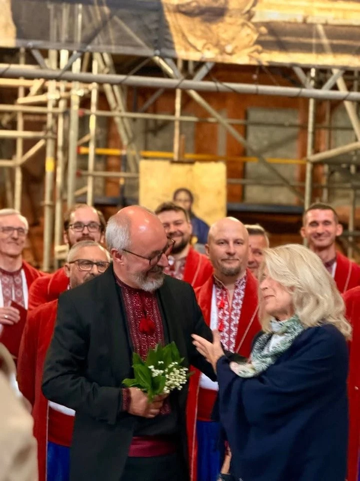Польський хор «Журавлі» підтримав українських військових серією благодійних виступів