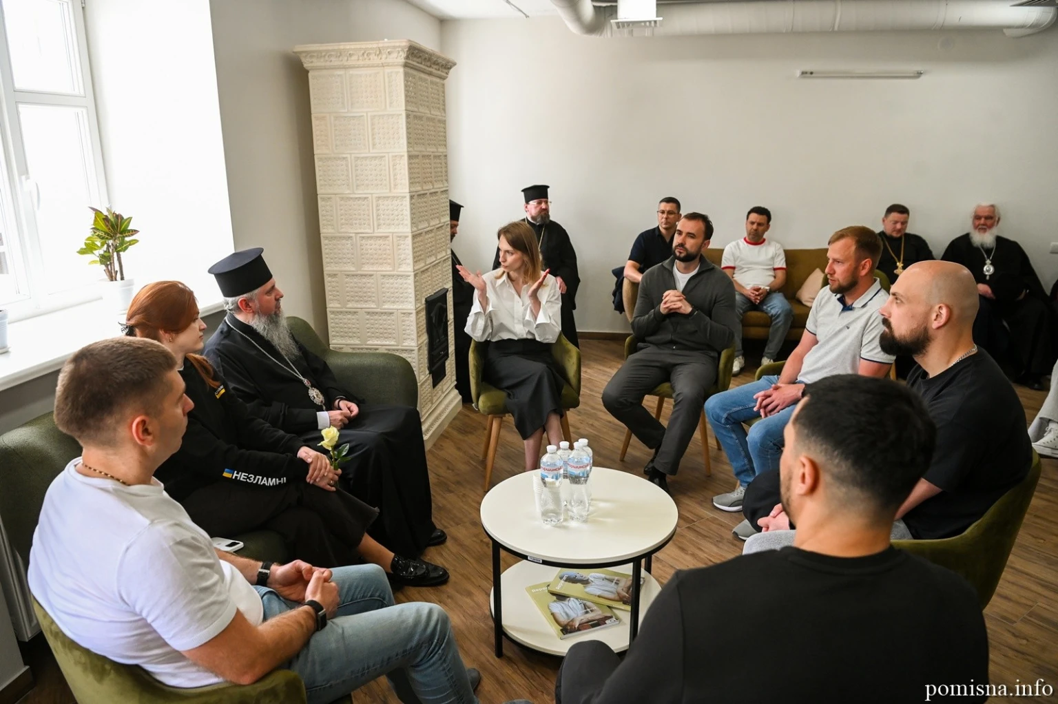 Митрополит Епіфаній провів зустріч із врятованими з полону захисниками у Львові