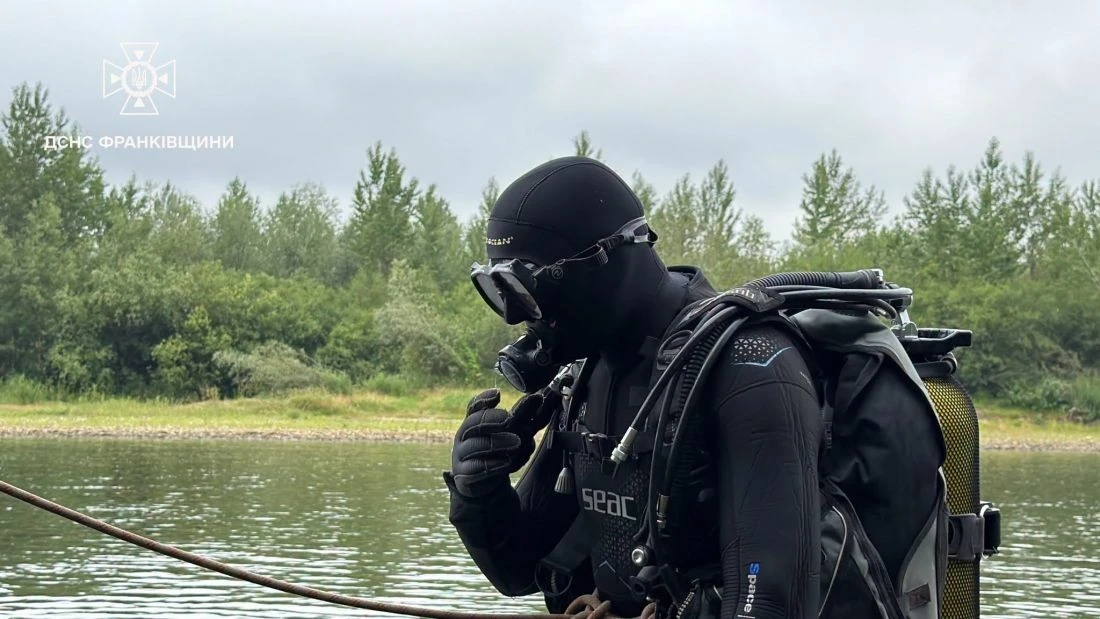 Рятувальні служби шукають підлітка, який зник біля Дністра