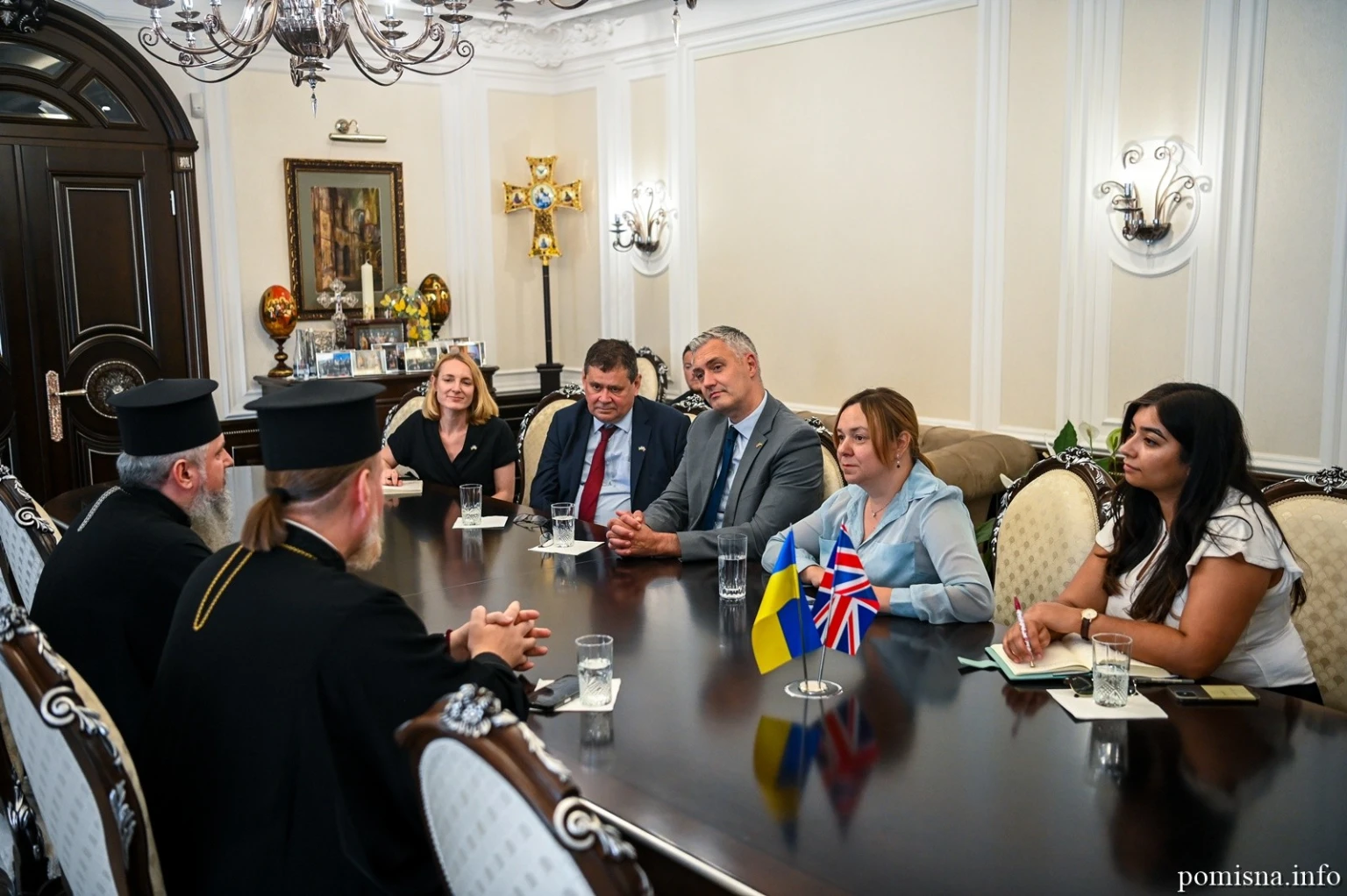 Візит британської делегації до Митрополичого дому: Епіфаній розповів про знищені святині та катування священників